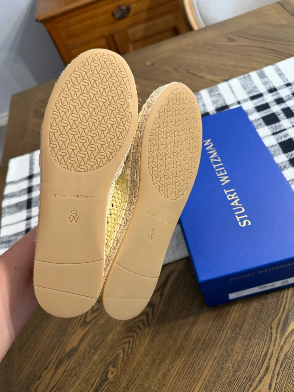 Stuart Weitzman buttercup Freya Espadrille size 7.5
